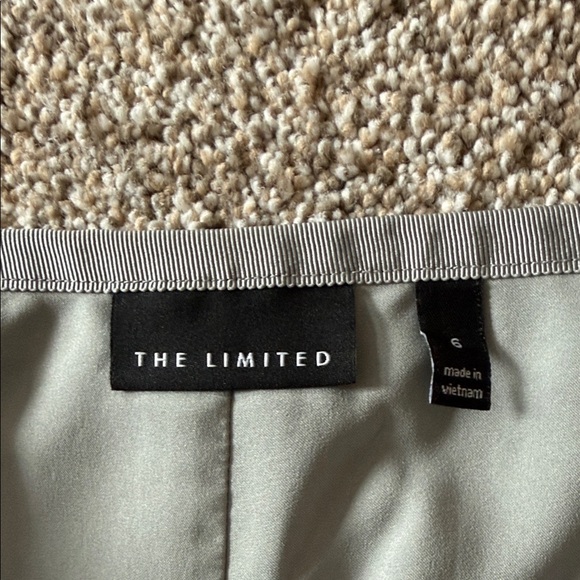 The Limited Gray Pencil Skirt Knee Length Work Office Size 6 - Picture 2 of 4